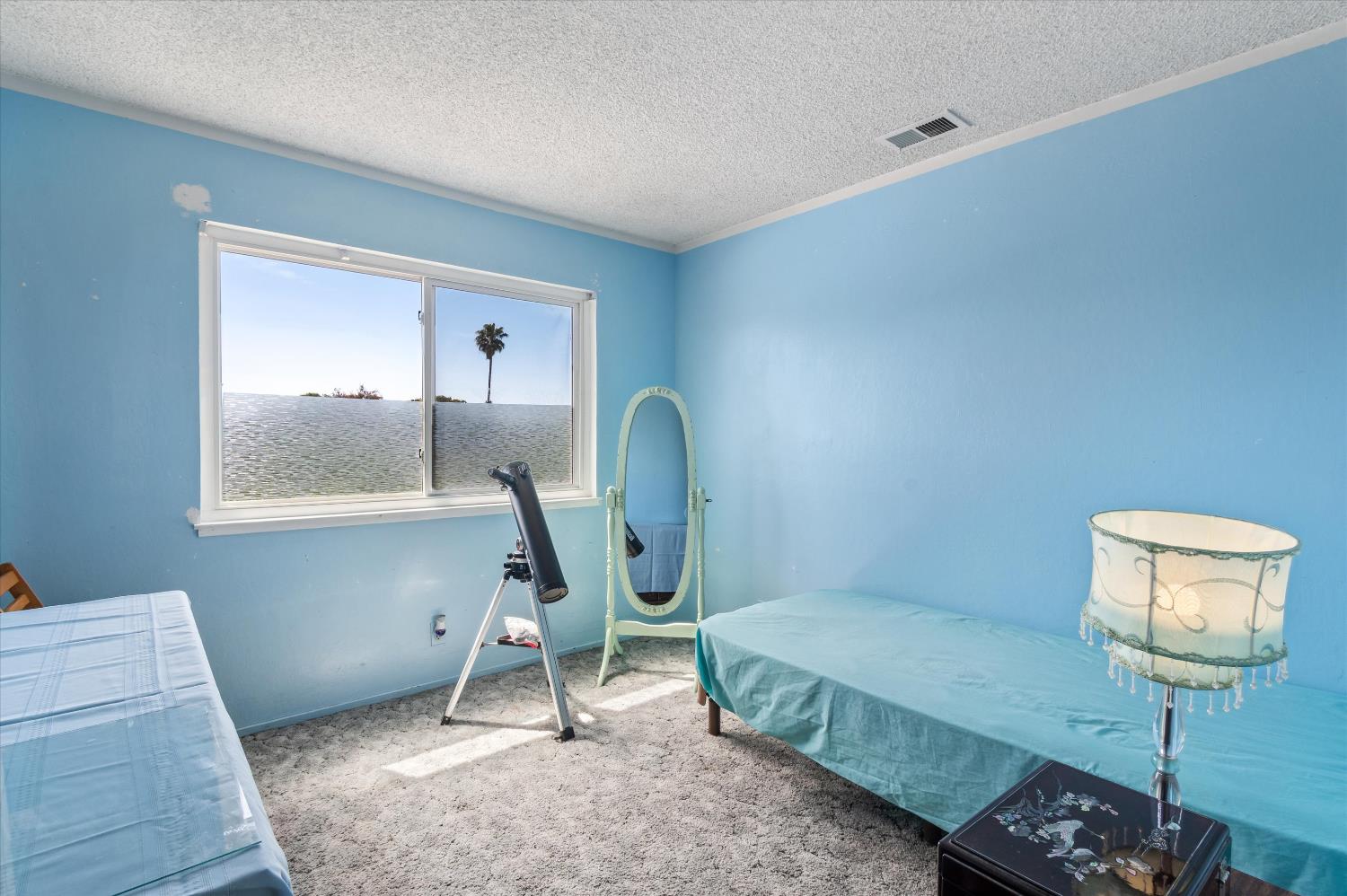 Detail Gallery Image 17 of 32 For 4852 Nadine Ct, Union City,  CA 94587 - 3 Beds | 2/1 Baths