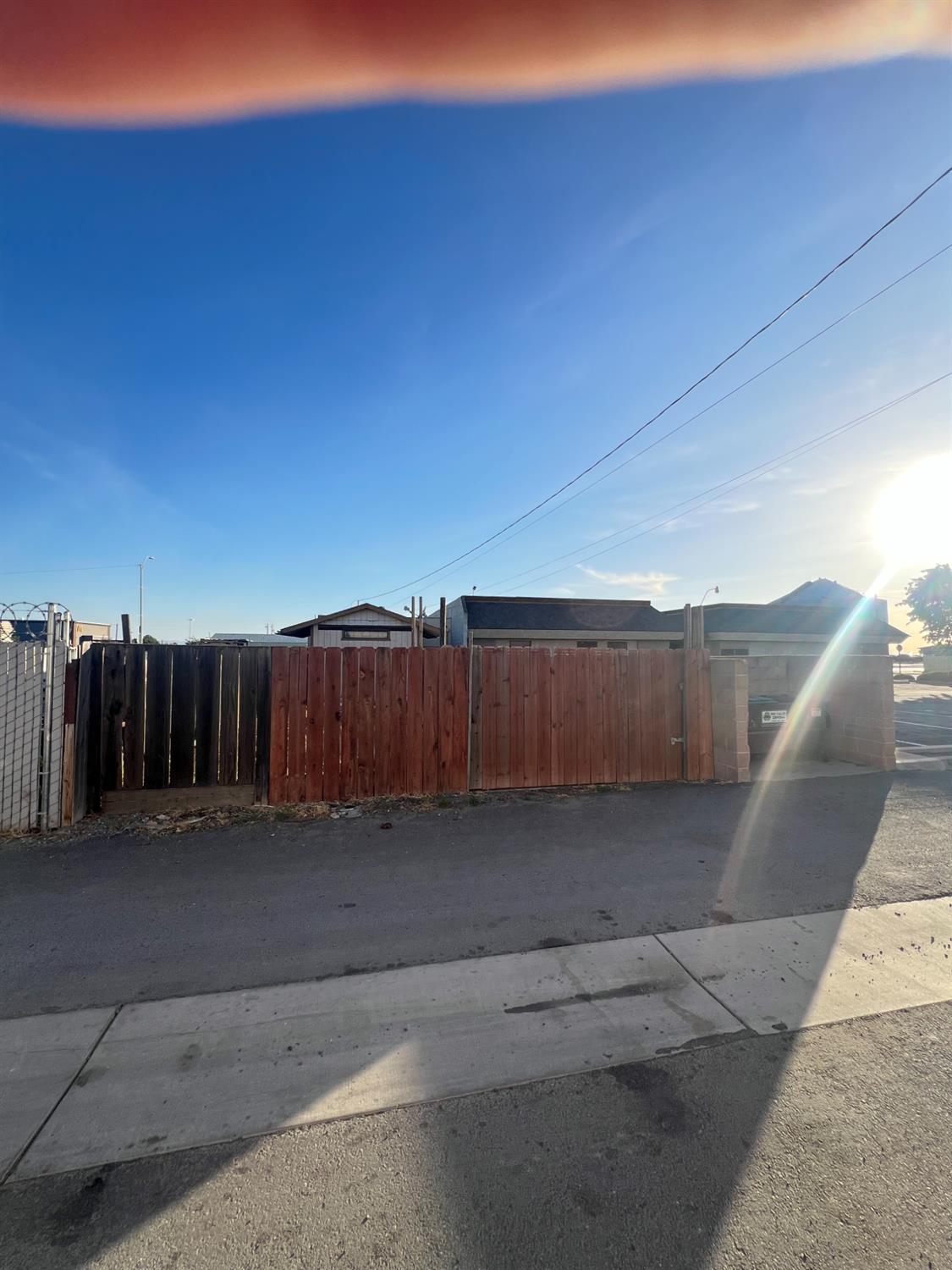 Detail Gallery Image 7 of 7 For 927 N St, Firebaugh,  CA 93622 - – Beds | – Baths