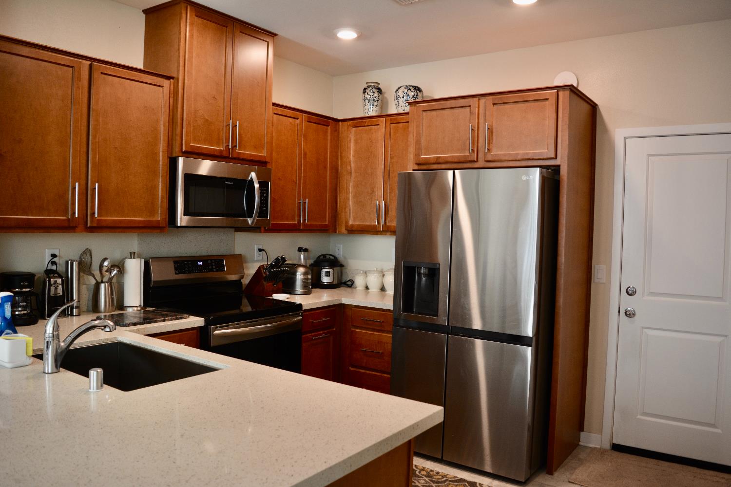 Photo #9: 225064211 Listing: Photo #9