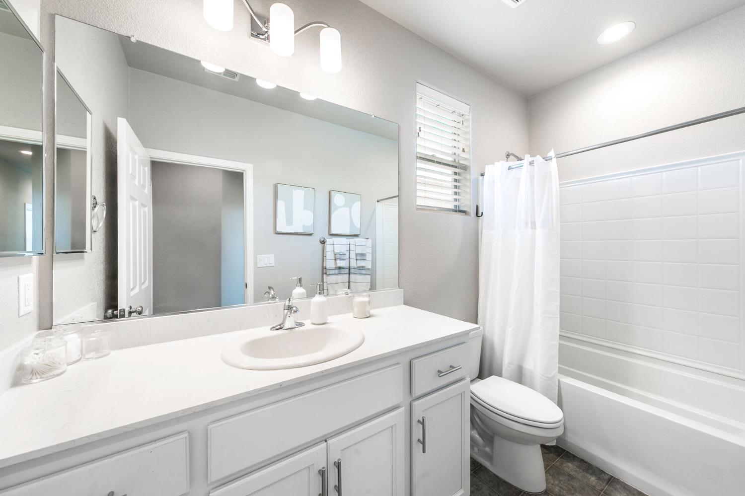 Detail Gallery Image 36 of 41 For 7946 Little Plum Way, Antelope,  CA 95843 - 4 Beds | 2/1 Baths