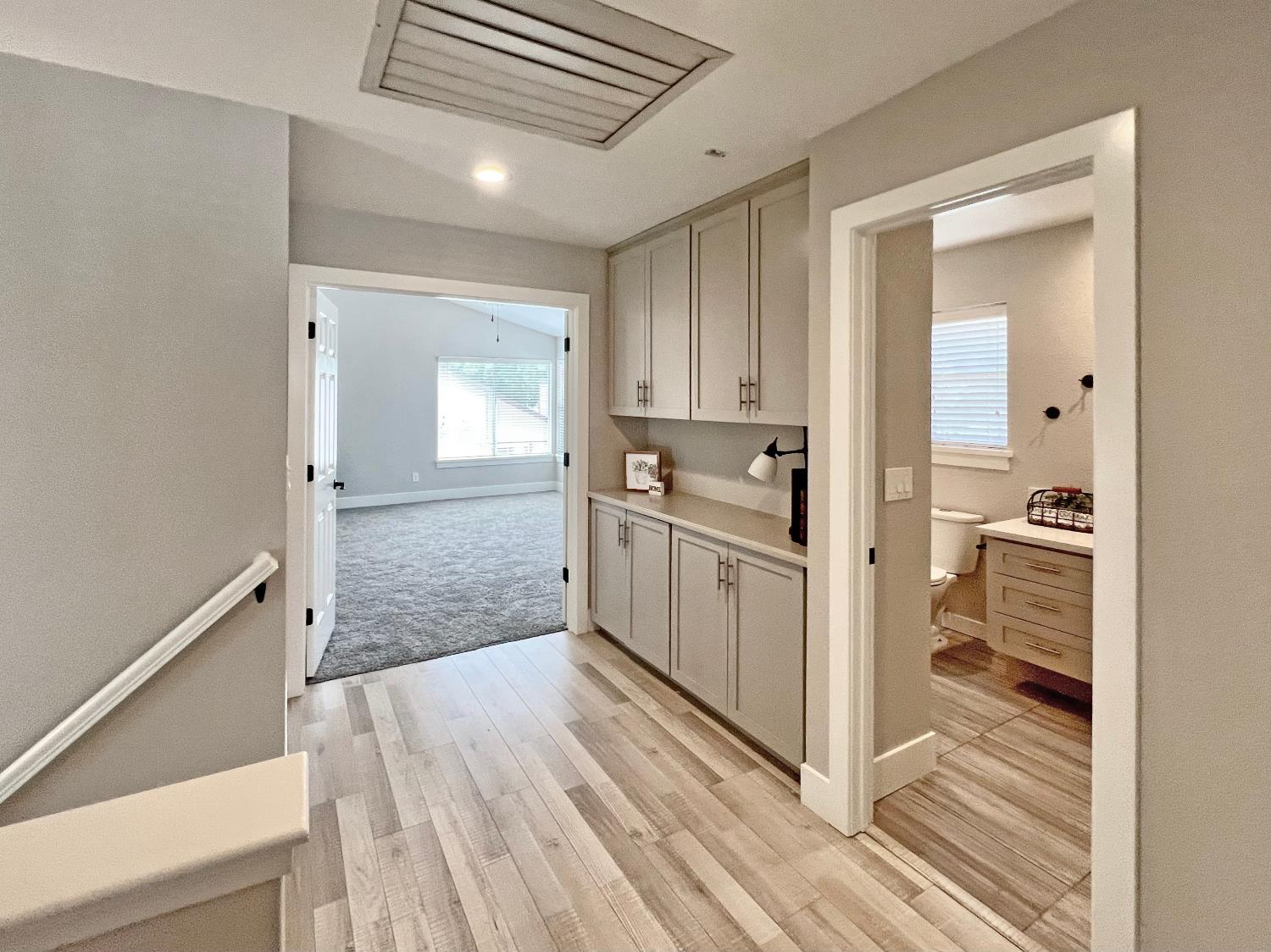 Detail Gallery Image 33 of 48 For 3842 Hunters Glen Pl, Antelope,  CA 95843 - 4 Beds | 3 Baths