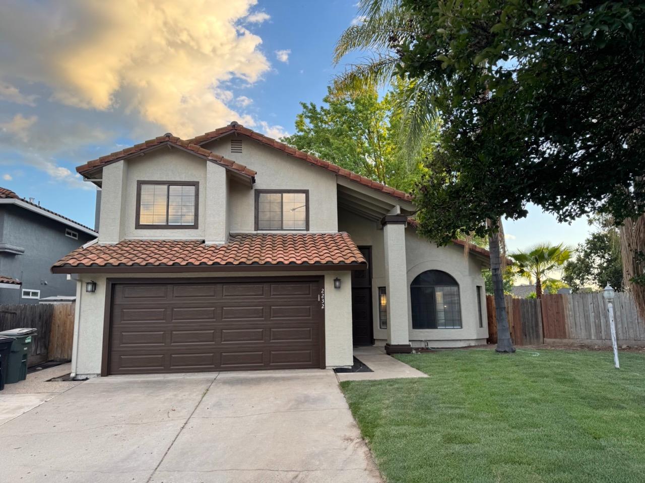 Detail Gallery Image 3 of 38 For 2232 Ne Manitoba Ct, Modesto,  CA 95356 - 3 Beds | 2/1 Baths