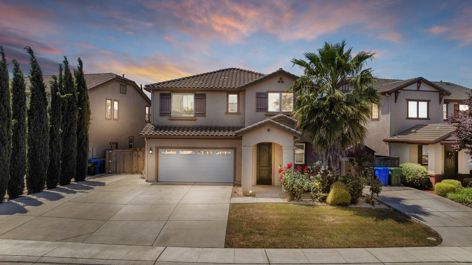 Detail Gallery Image 1 of 43 For 10424 Fossil Way, Elk Grove,  CA 95757 - 4 Beds | 3/1 Baths