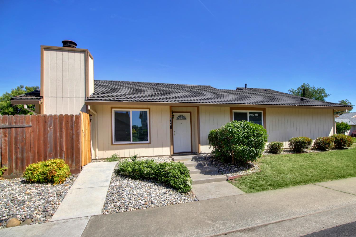 Detail Gallery Image 48 of 48 For 2301 Walnut Grove Way, Rancho Cordova,  CA 95670 - 3 Beds | 2 Baths