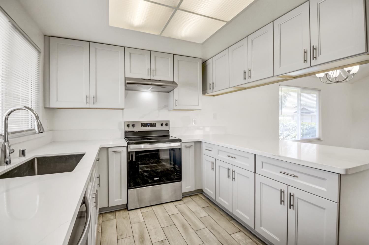 Detail Gallery Image 17 of 48 For 2301 Walnut Grove Way, Rancho Cordova,  CA 95670 - 3 Beds | 2 Baths