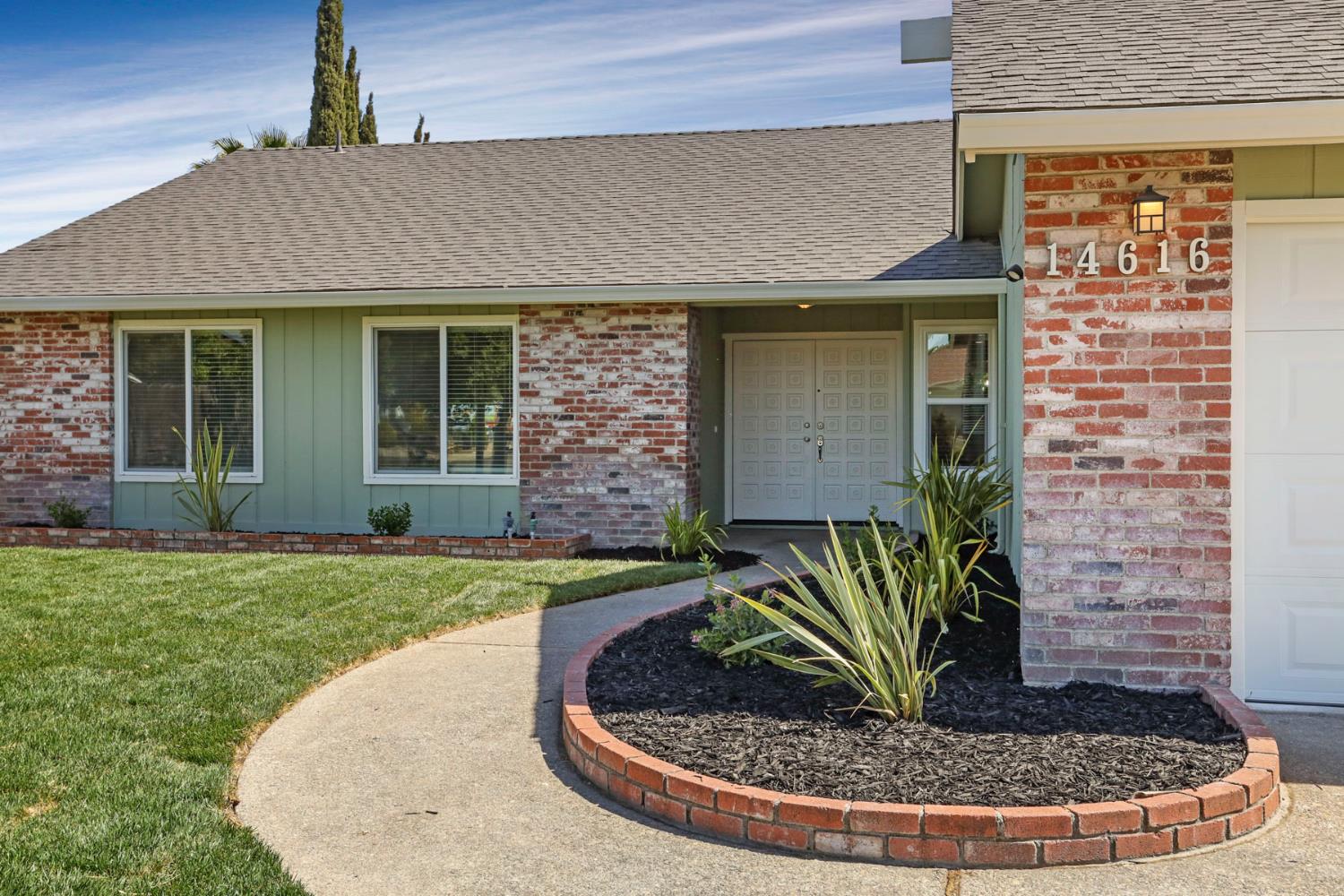 Detail Gallery Image 5 of 45 For 14616 Arapaho Way, Manteca,  CA 95336 - 3 Beds | 2 Baths