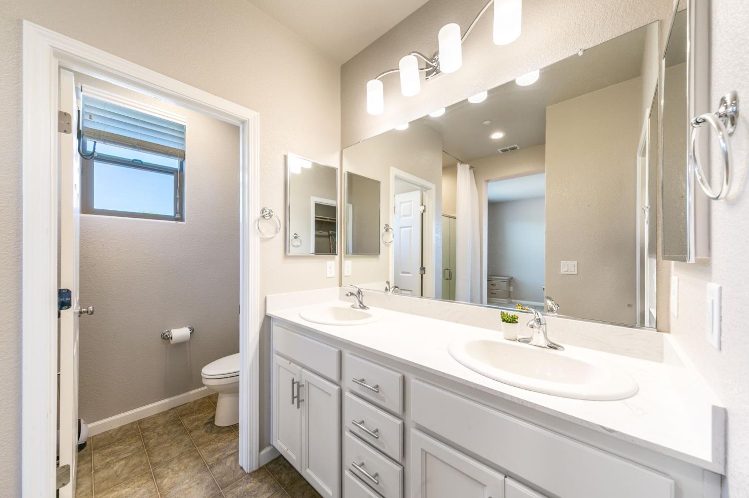 Detail Gallery Image 26 of 41 For 7946 Little Plum Way, Antelope,  CA 95843 - 4 Beds | 2/1 Baths
