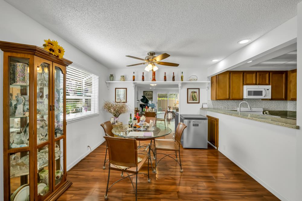 Photo #6: 225063831 Listing: Photo #6