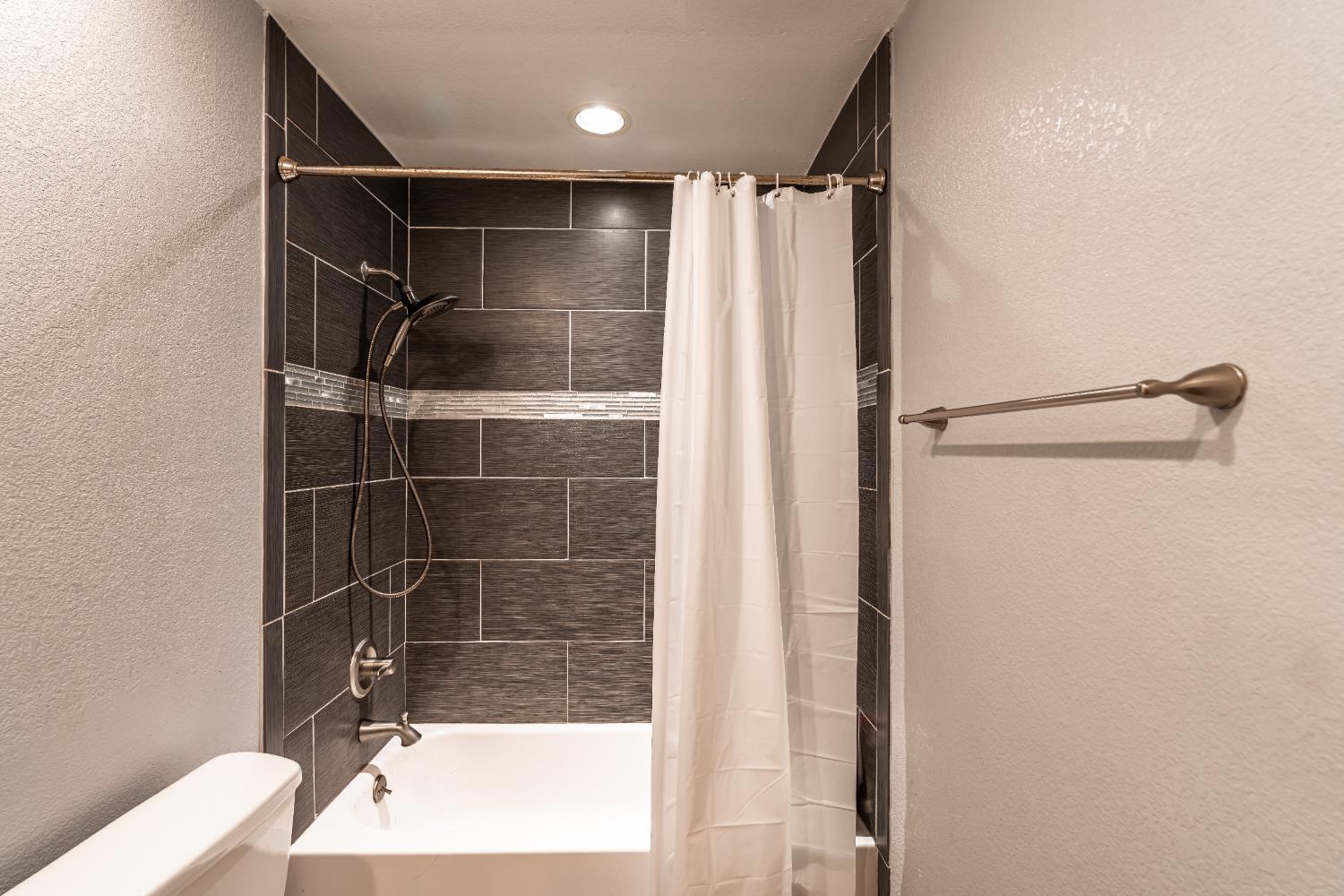 Detail Gallery Image 26 of 42 For 8565 Cloudcroft Way, Orangevale,  CA 95662 - 4 Beds | 2 Baths