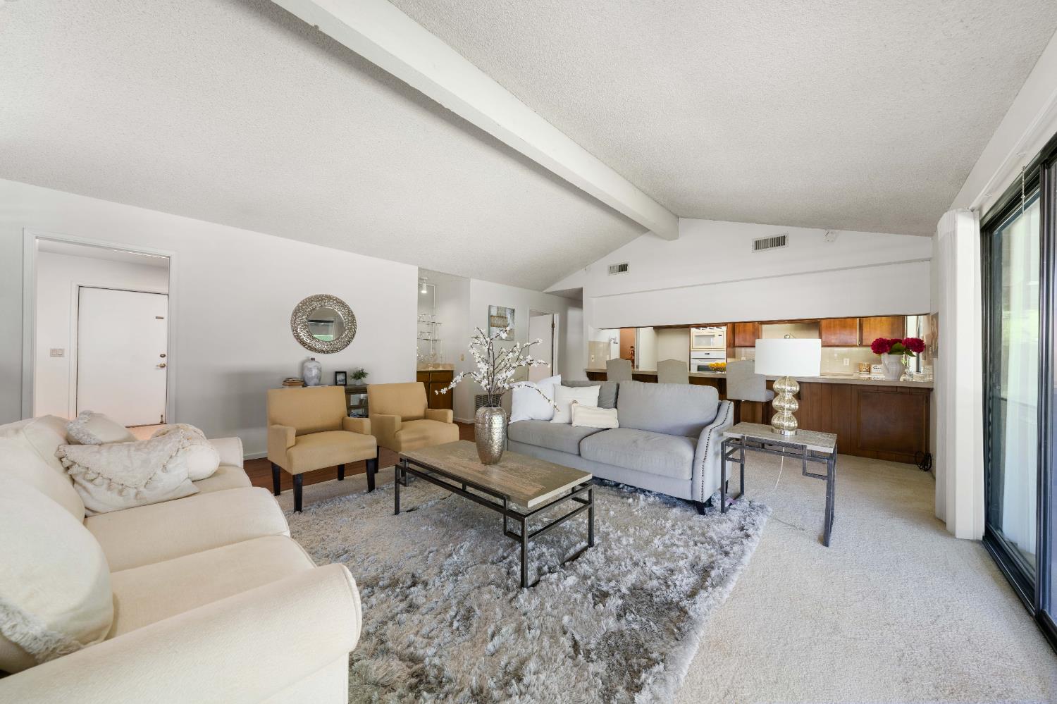 Detail Gallery Image 13 of 52 For 7831 Juarez Way, Fair Oaks,  CA 95628 - 3 Beds | 2/1 Baths