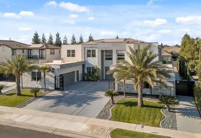 Detail Gallery Image 1 of 45 For 7160 W Dovewood Ln, Fresno,  CA 93723 - 7 Beds | 5/1 Baths