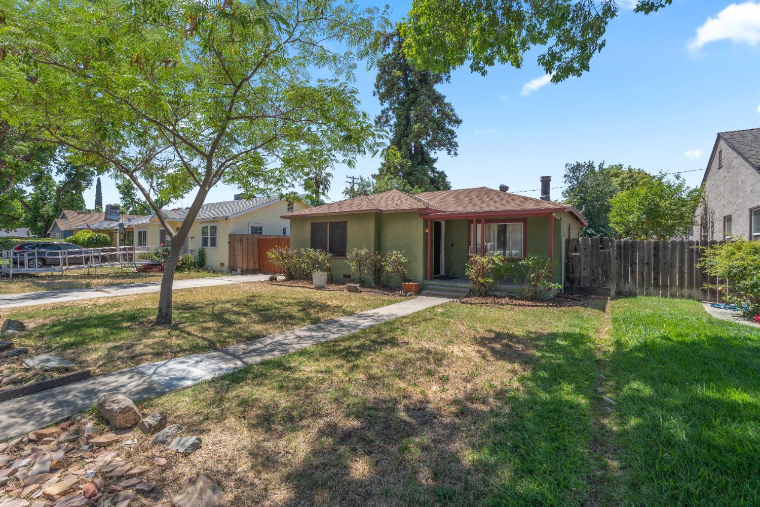 Detail Gallery Image 2 of 18 For 541 Hunter Ave, Modesto,  CA 95350 - 2 Beds | 1 Baths