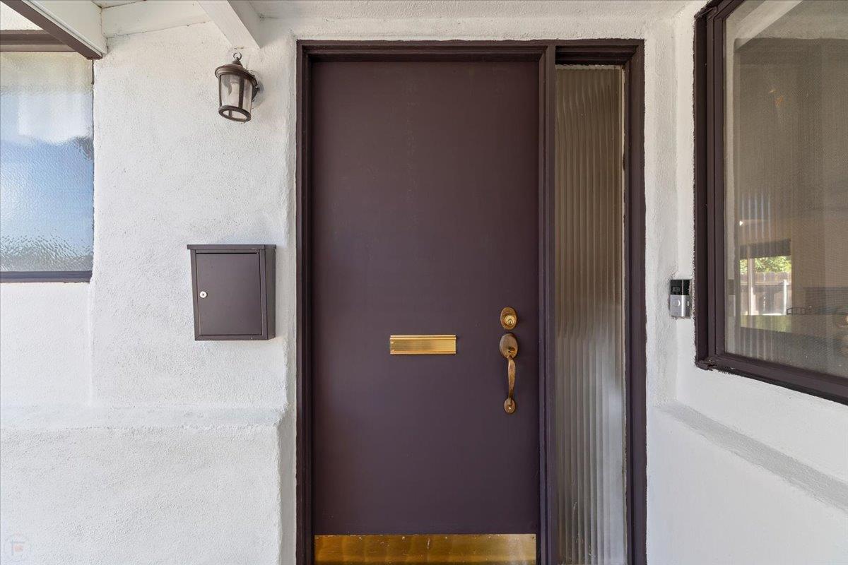 Detail Gallery Image 5 of 47 For 1022 Calder Ct, Modesto,  CA 95350 - 3 Beds | 2 Baths