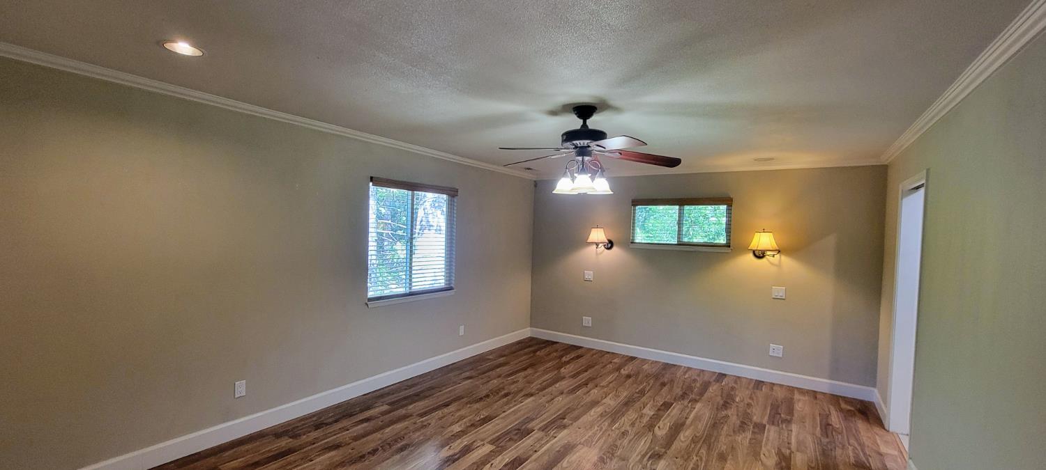 Detail Gallery Image 7 of 28 For 24040 Hitching Post Rd, Sonora,  CA 95370 - 3 Beds | 2 Baths