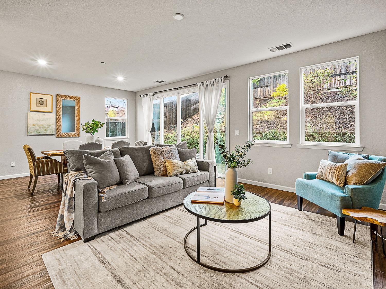 Detail Gallery Image 3 of 63 For 3223 Haskell Way, El Dorado Hills,  CA 95762 - 4 Beds | 2/1 Baths