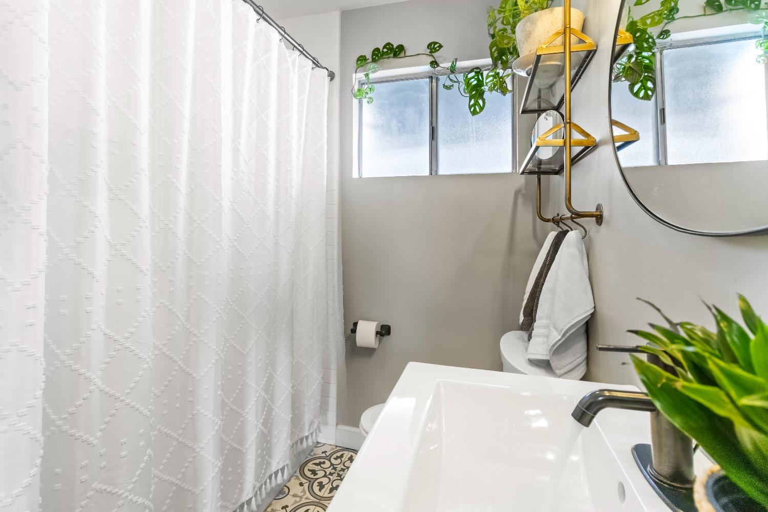 Detail Gallery Image 18 of 25 For 1142 Sherburn Ave, Sacramento,  CA 95822 - 3 Beds | 1 Baths