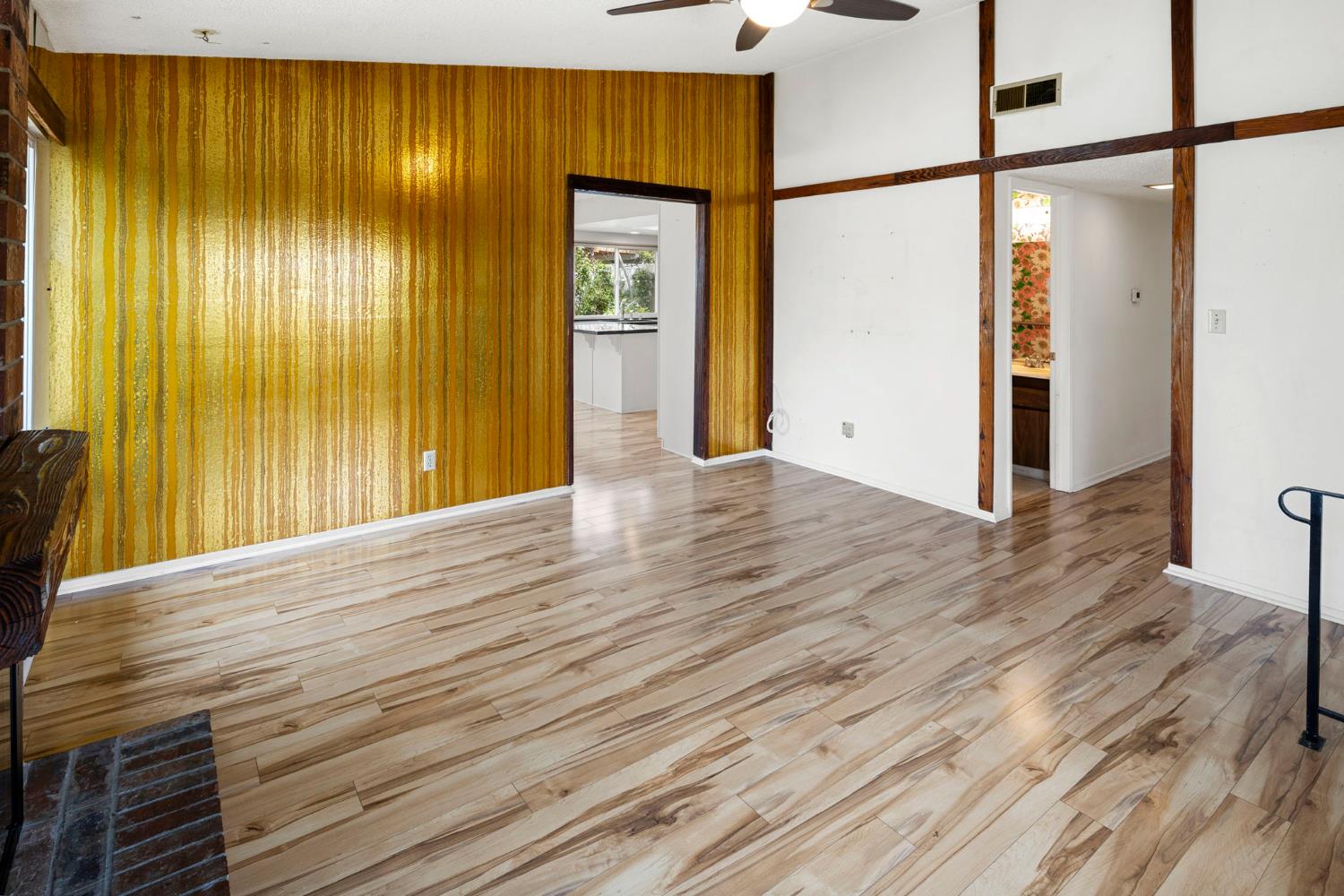 Detail Gallery Image 11 of 35 For 7044 Westchester Way, Citrus Heights,  CA 95621 - 4 Beds | 2 Baths
