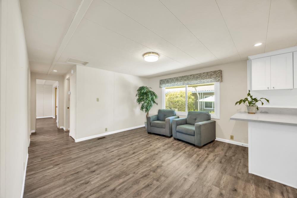 Detail Gallery Image 12 of 75 For 269 Leafwood Way, Folsom,  CA 95630 - 2 Beds | 2 Baths