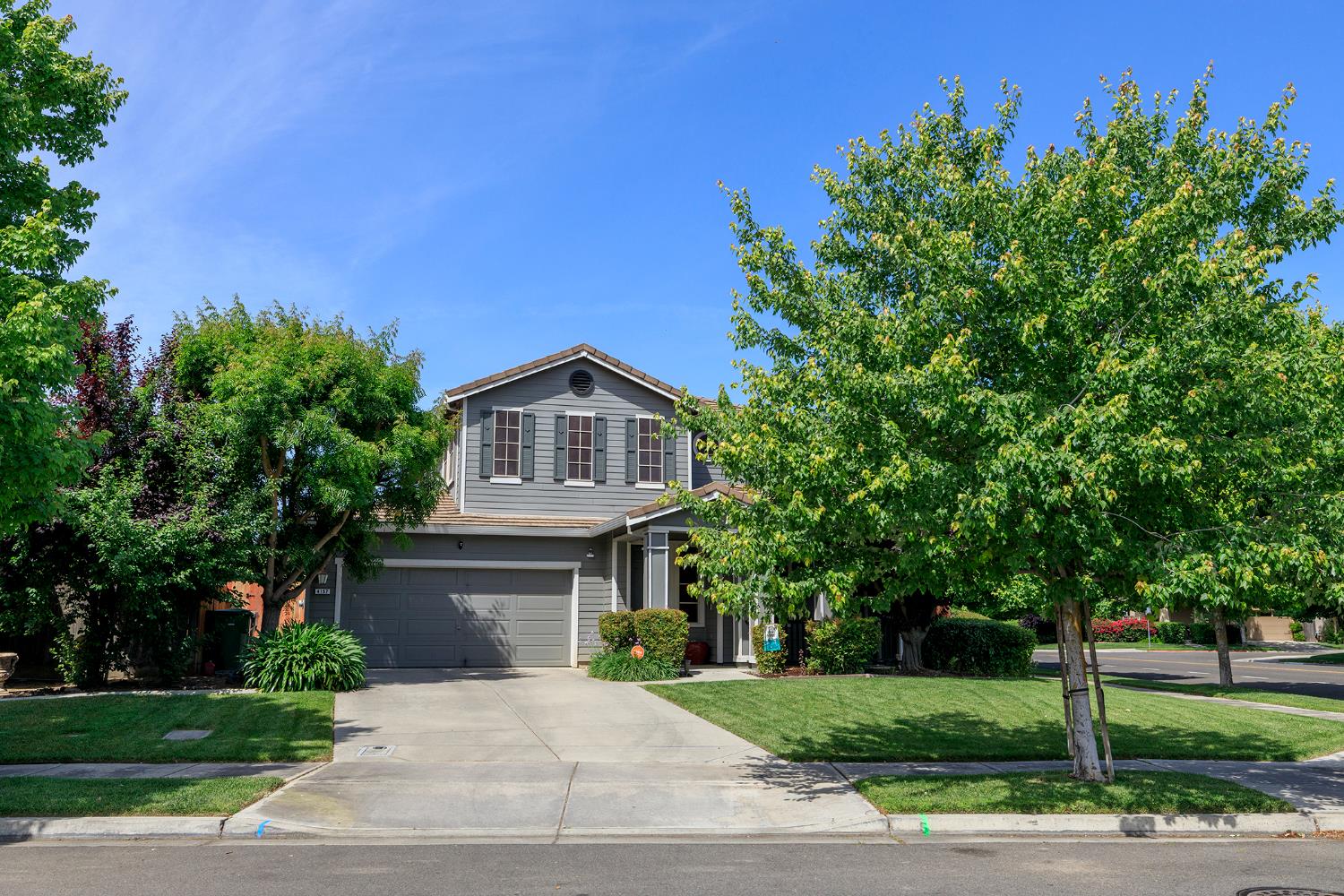 Detail Gallery Image 2 of 67 For 4157 Enclave Dr, Turlock,  CA 95382 - 4 Beds | 3 Baths