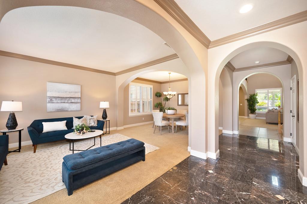 Detail Gallery Image 12 of 78 For 10317 Hite Cir, Elk Grove,  CA 95757 - 5 Beds | 3 Baths