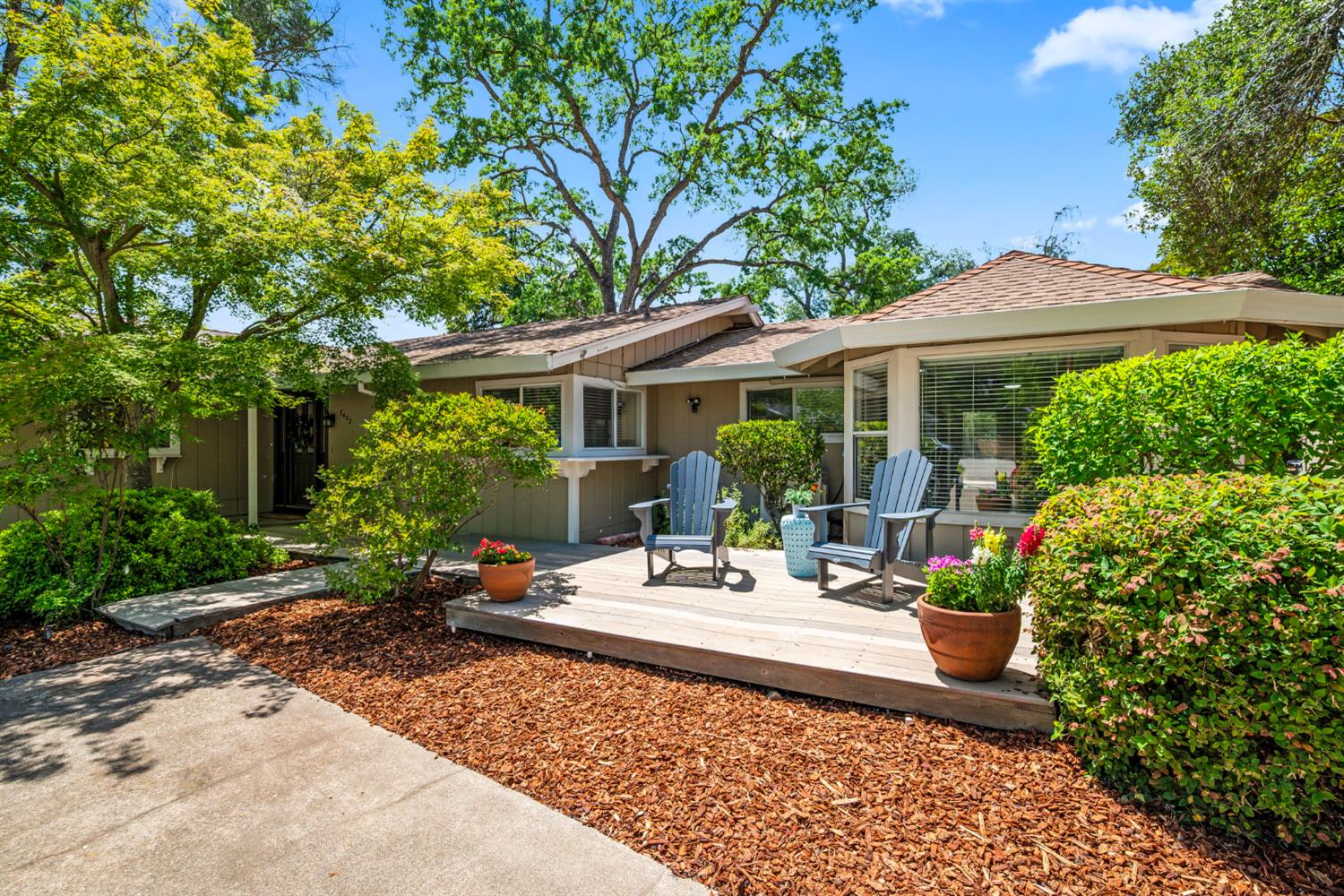 Detail Gallery Image 2 of 55 For 7402 West Ln, Granite Bay,  CA 95746 - 4 Beds | 3 Baths