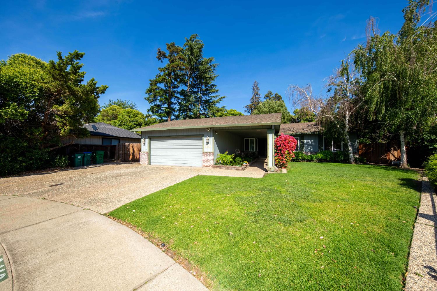 Detail Gallery Image 4 of 56 For 9412 Bonanza Dr, Stockton,  CA 95209 - 3 Beds | 2/1 Baths