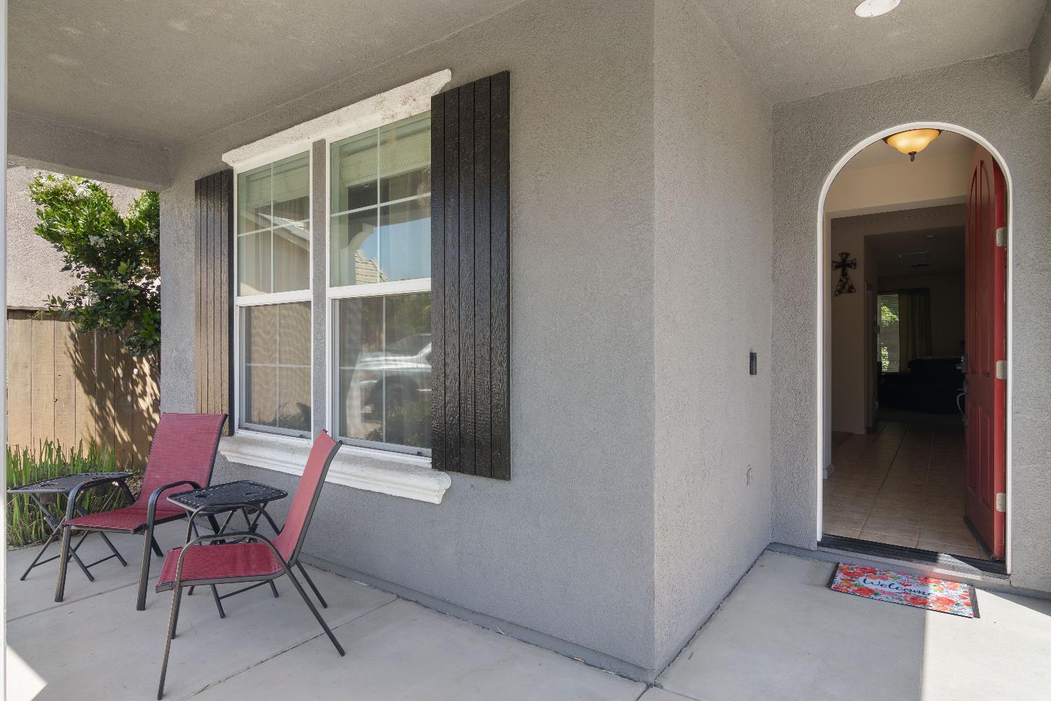 Detail Gallery Image 4 of 33 For 2316 Mendocino Dr, Oakdale,  CA 95361 - 4 Beds | 2/1 Baths