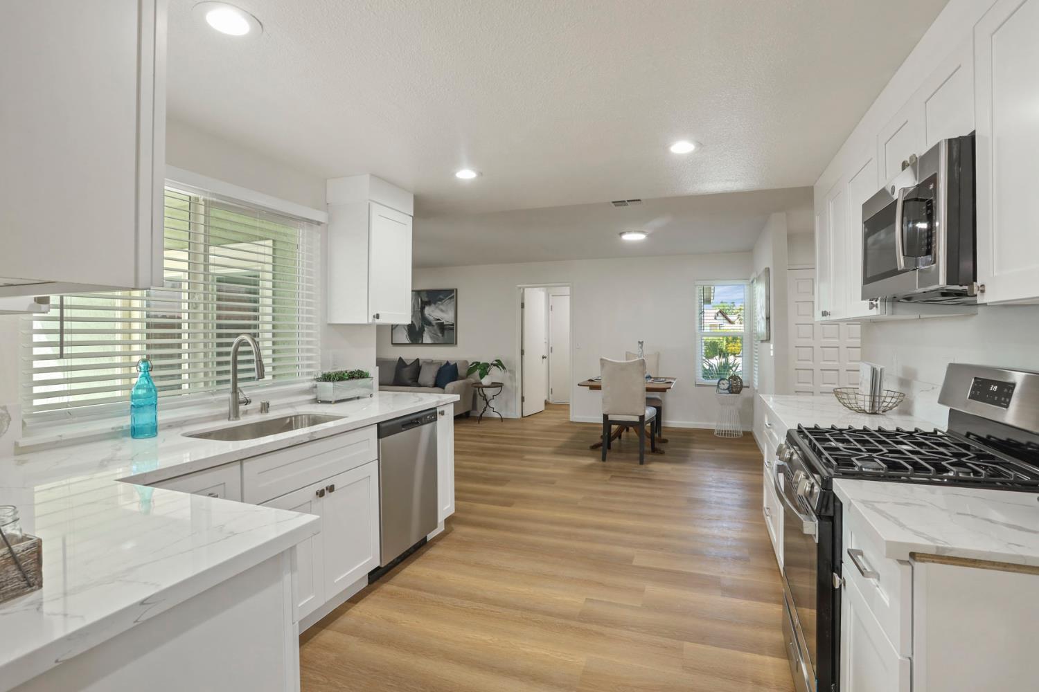 Detail Gallery Image 16 of 45 For 14616 Arapaho Way, Manteca,  CA 95336 - 3 Beds | 2 Baths