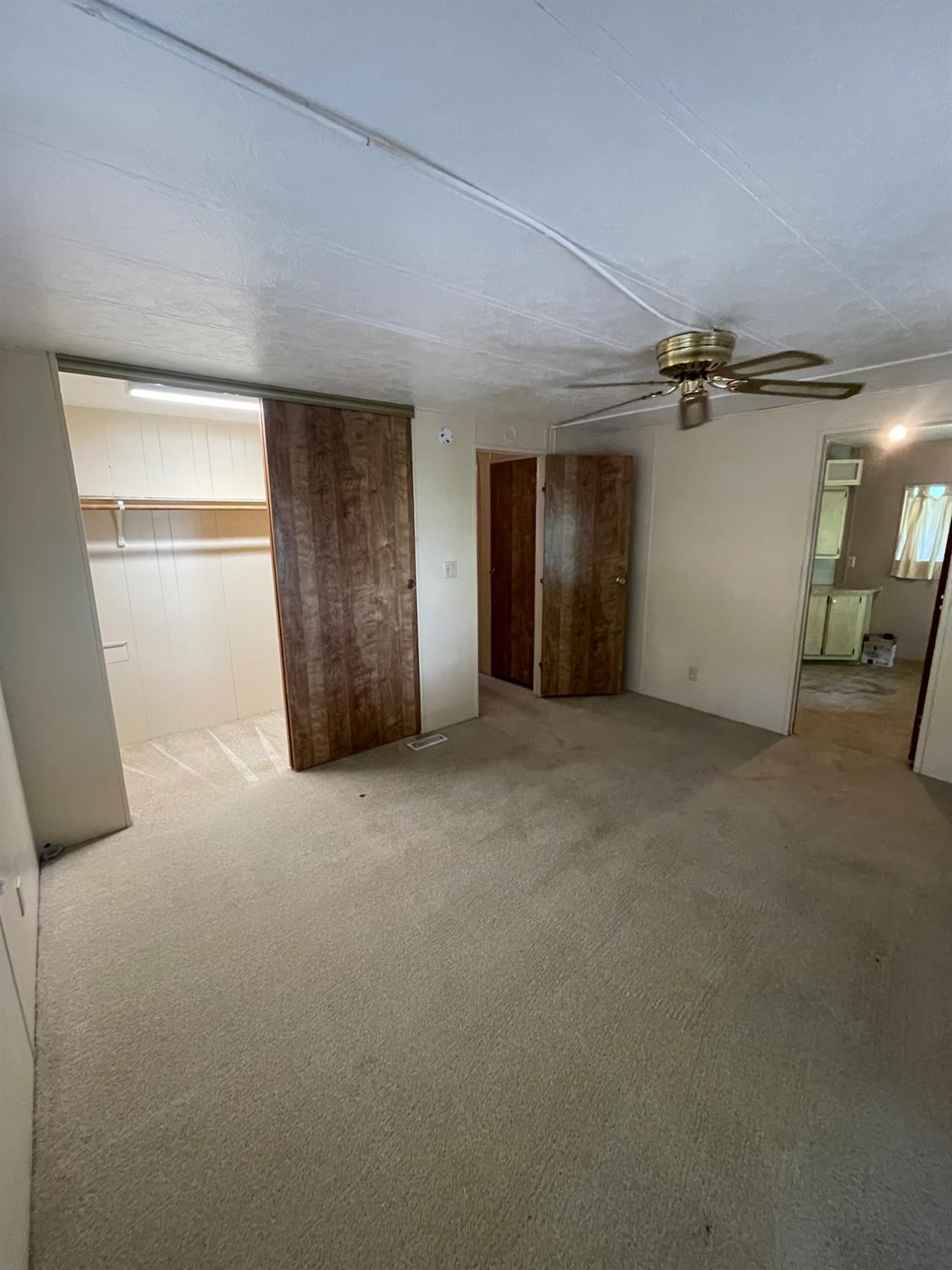 Detail Gallery Image 9 of 10 For 141 N Dory Ln, Modesto,  CA 95356 - 2 Beds | 2 Baths