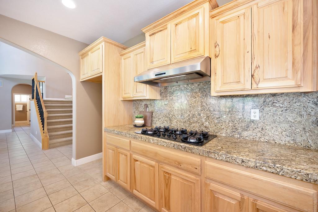 Detail Gallery Image 35 of 78 For 10317 Hite Cir, Elk Grove,  CA 95757 - 5 Beds | 3 Baths