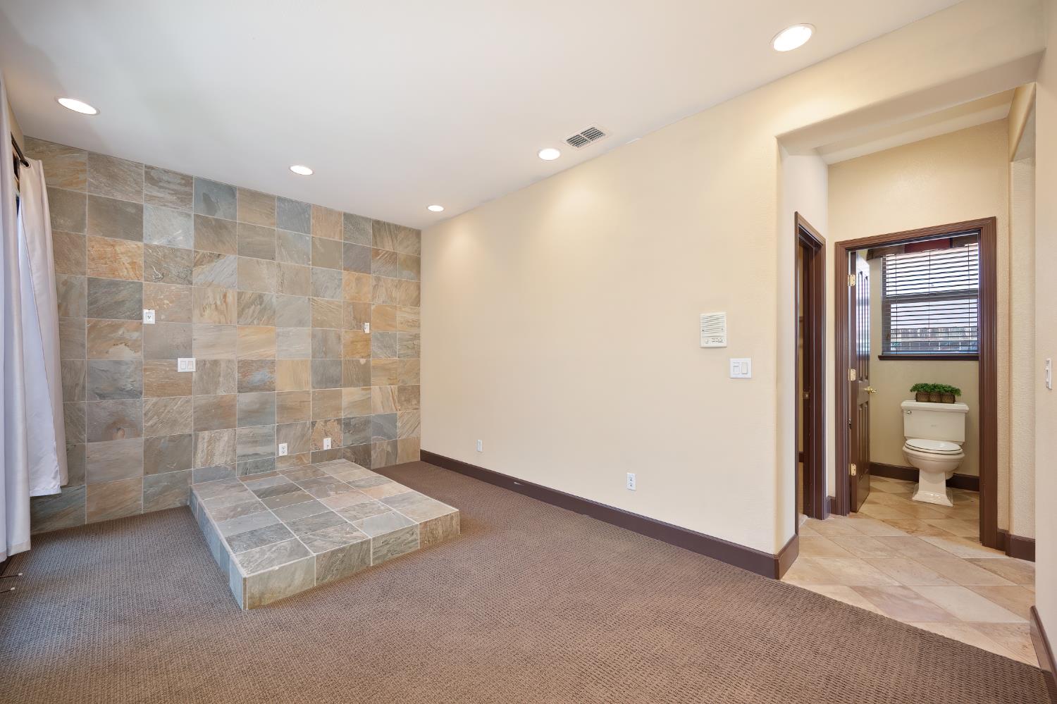 Detail Gallery Image 47 of 88 For 620 Castle Oaks Dr, Ione,  CA 95640 - 4 Beds | 2/1 Baths