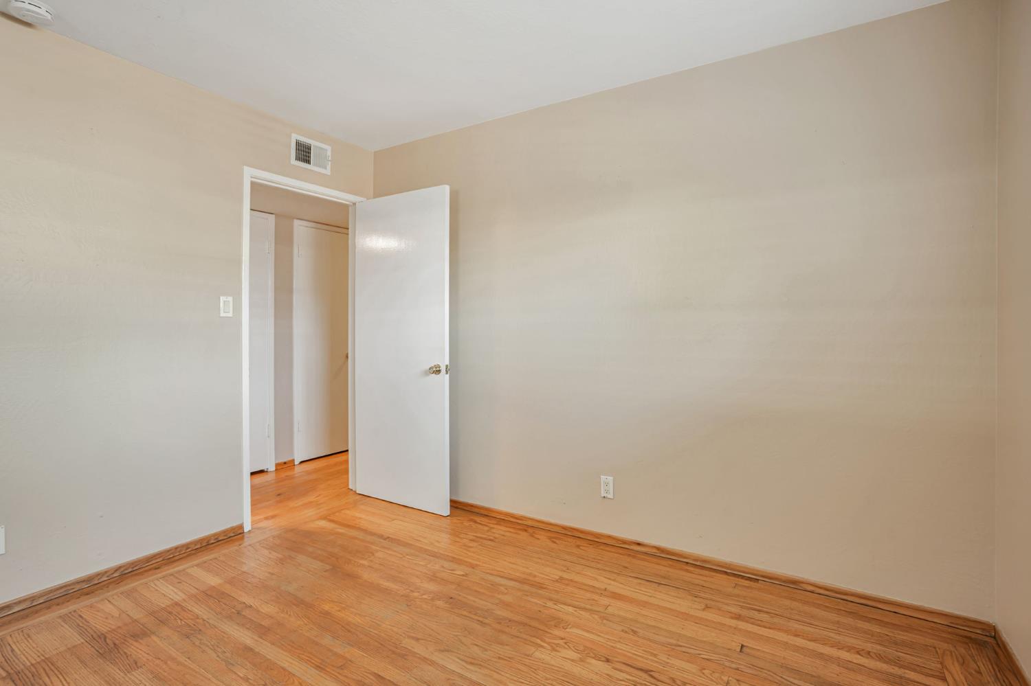 Detail Gallery Image 24 of 42 For 3005 La via Way, Sacramento,  CA 95825 - 4 Beds | 2 Baths
