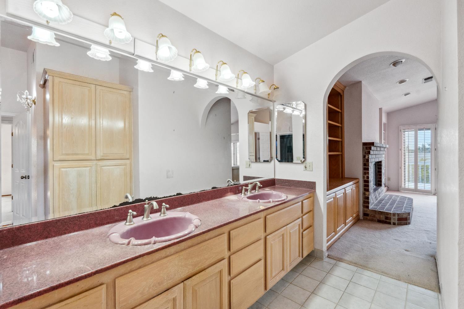 Detail Gallery Image 64 of 91 For 8518 Rolling Green Way, Fair Oaks,  CA 95628 - 4 Beds | 2/2 Baths