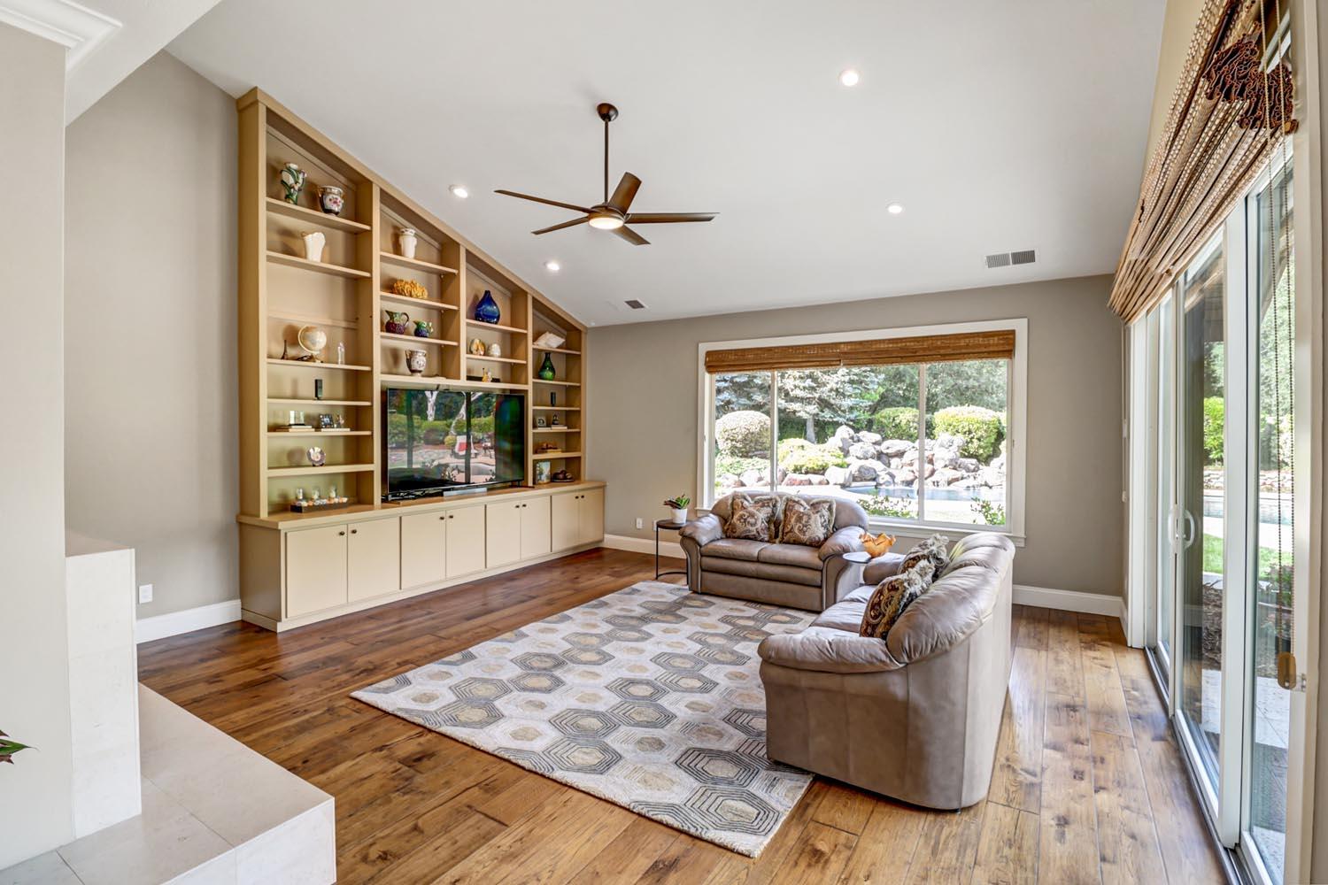 Detail Gallery Image 20 of 62 For 11464 Huntington Village Ln, Gold River,  CA 95670 - 4 Beds | 4/2 Baths