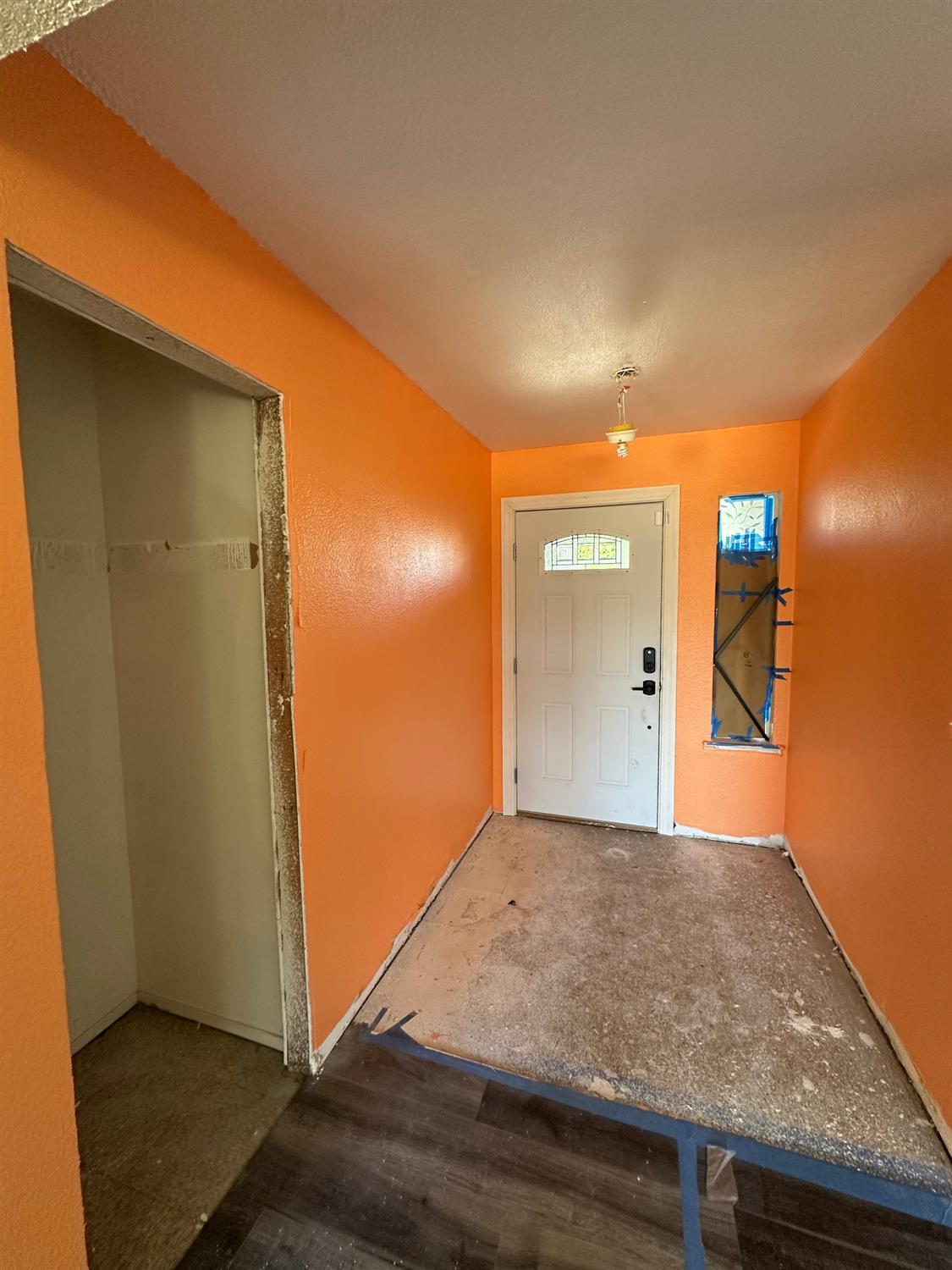 Detail Gallery Image 5 of 22 For 9211 Eaglepoint Ln, Stockton,  CA 95210 - 3 Beds | 2 Baths