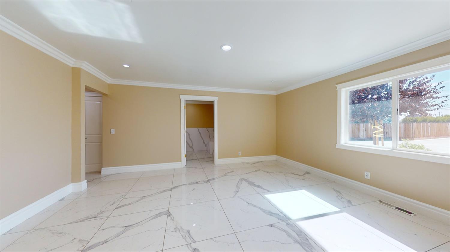 Detail Gallery Image 17 of 146 For 6237 Yosemite Blvd, Modesto,  CA 95357 - 3 Beds | 2 Baths