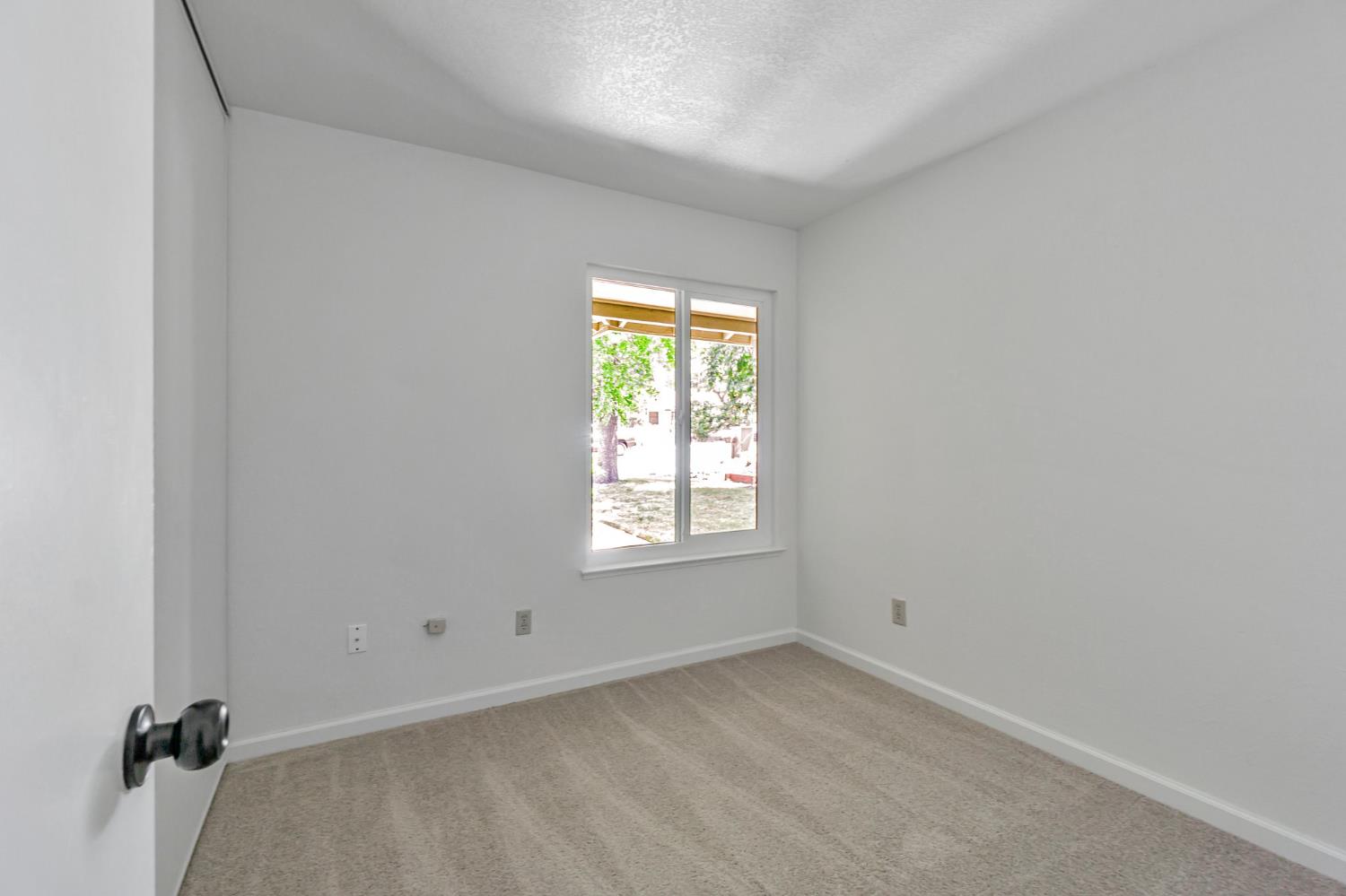 Detail Gallery Image 33 of 52 For 4046 S Royal Links Cir, Antioch,  CA 94509 - 4 Beds | 2 Baths