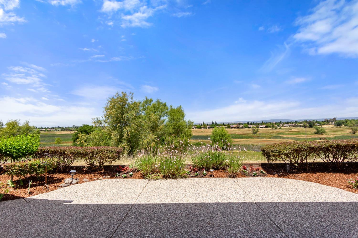 Detail Gallery Image 49 of 63 For 1584 Summerhill Ln, Lincoln,  CA 95648 - 2 Beds | 2/1 Baths