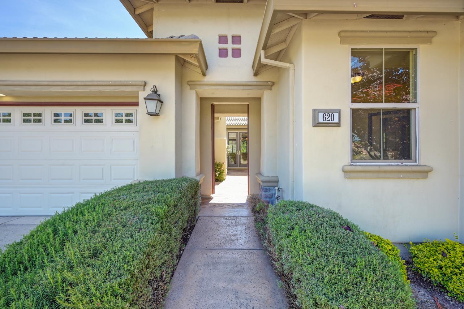Detail Gallery Image 7 of 88 For 620 Castle Oaks Dr, Ione,  CA 95640 - 4 Beds | 2/1 Baths