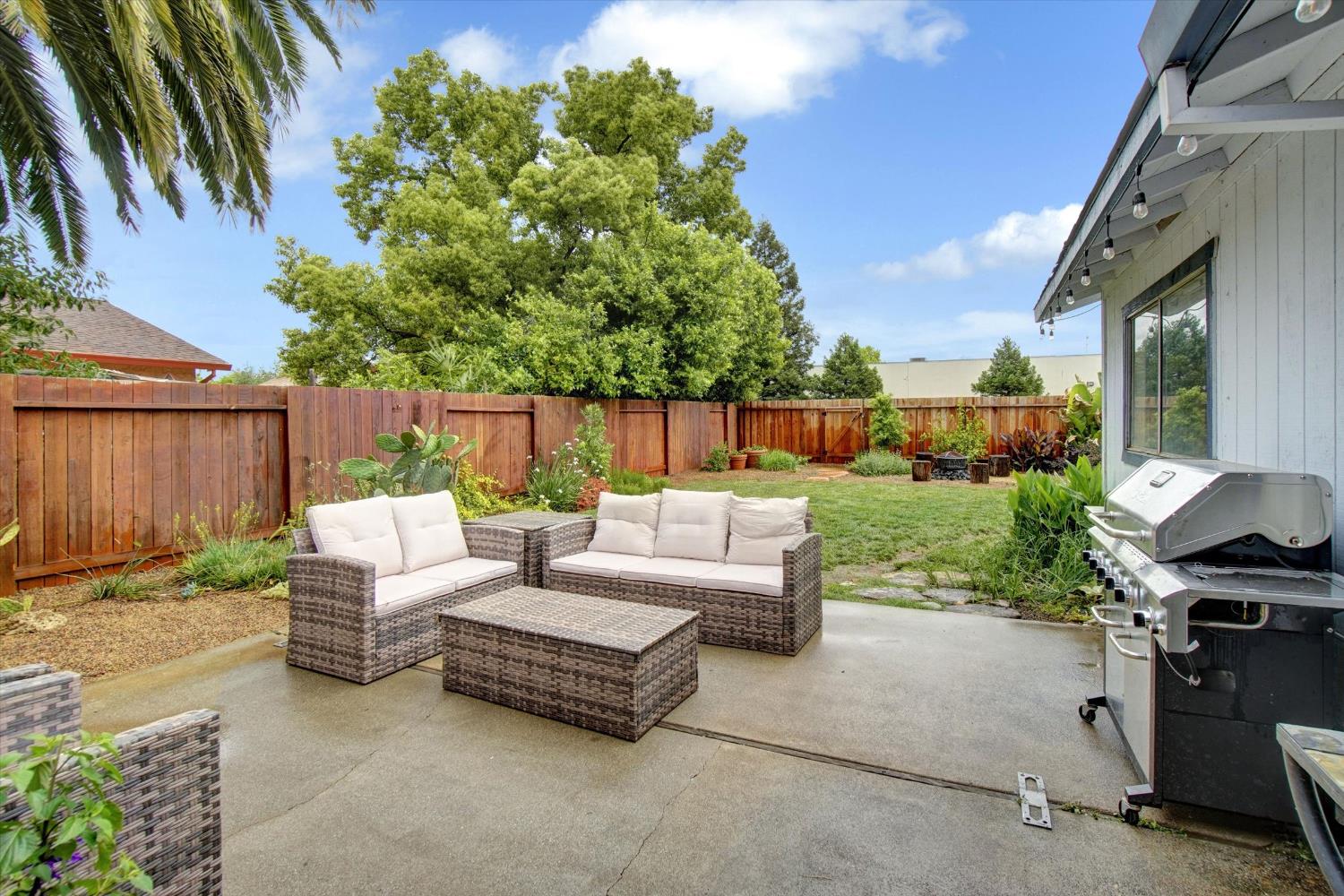 Detail Gallery Image 27 of 31 For 3401 Nut Plains Dr, Sacramento,  CA 95827 - 4 Beds | 2 Baths