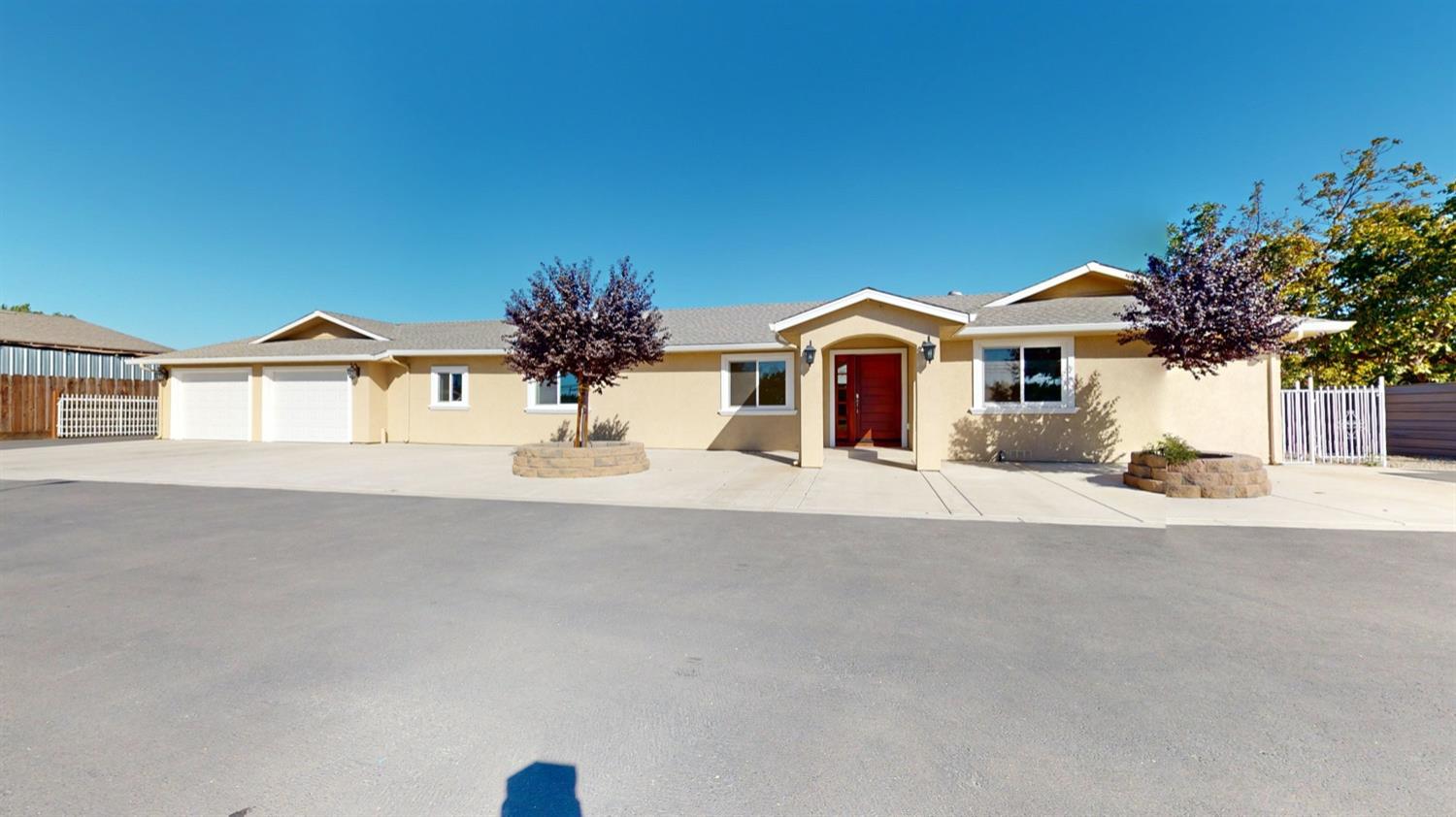 Detail Gallery Image 1 of 146 For 6237 Yosemite Blvd, Modesto,  CA 95357 - 3 Beds | 2 Baths