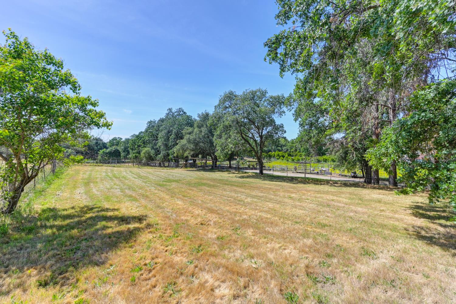 Detail Gallery Image 77 of 97 For 4141 Prospector Rd, Loomis,  CA 95650 - 4 Beds | 2 Baths