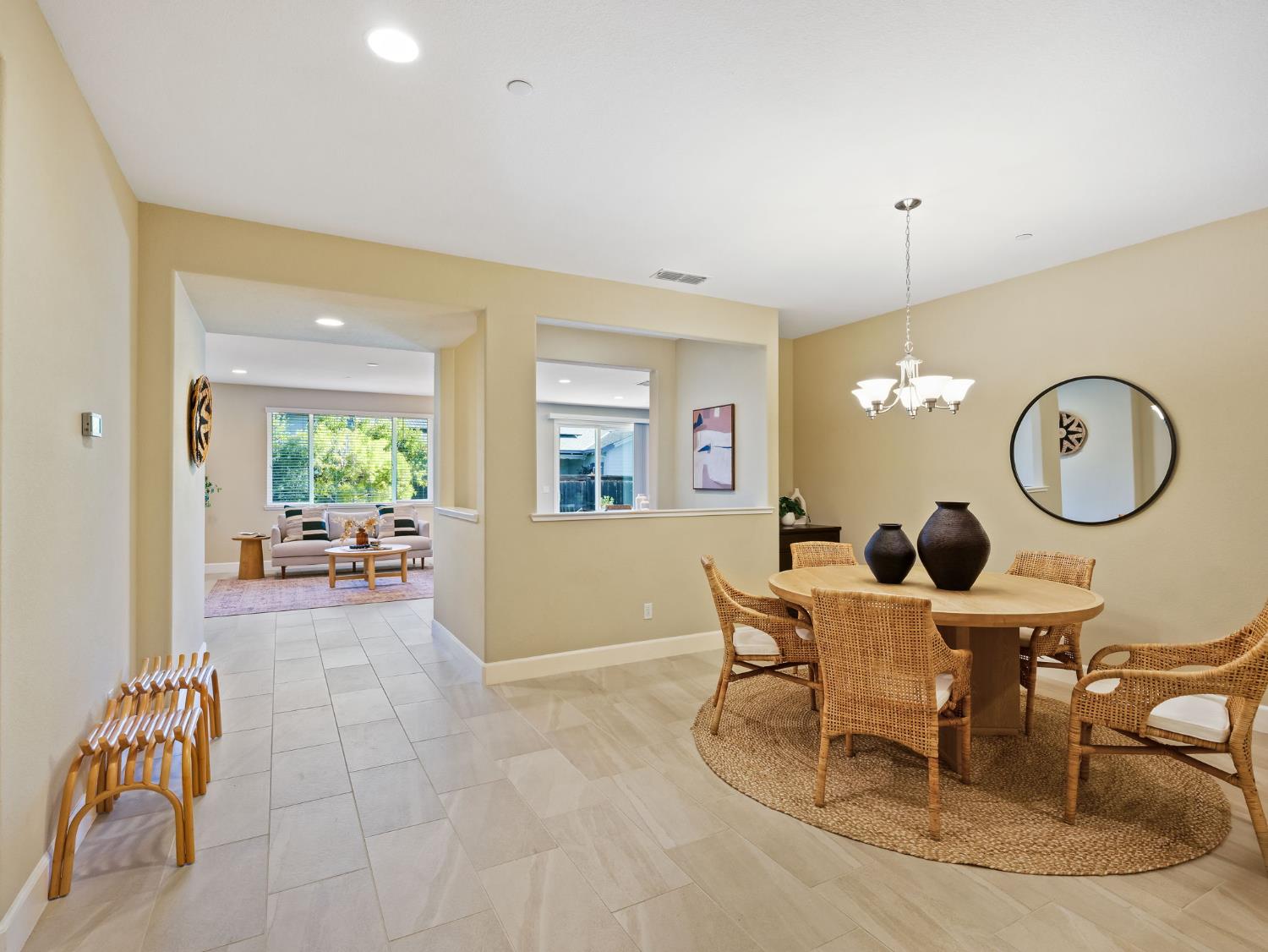 Detail Gallery Image 13 of 41 For 2723 Sweeney Dr, Woodland,  CA 95776 - 4 Beds | 2/1 Baths
