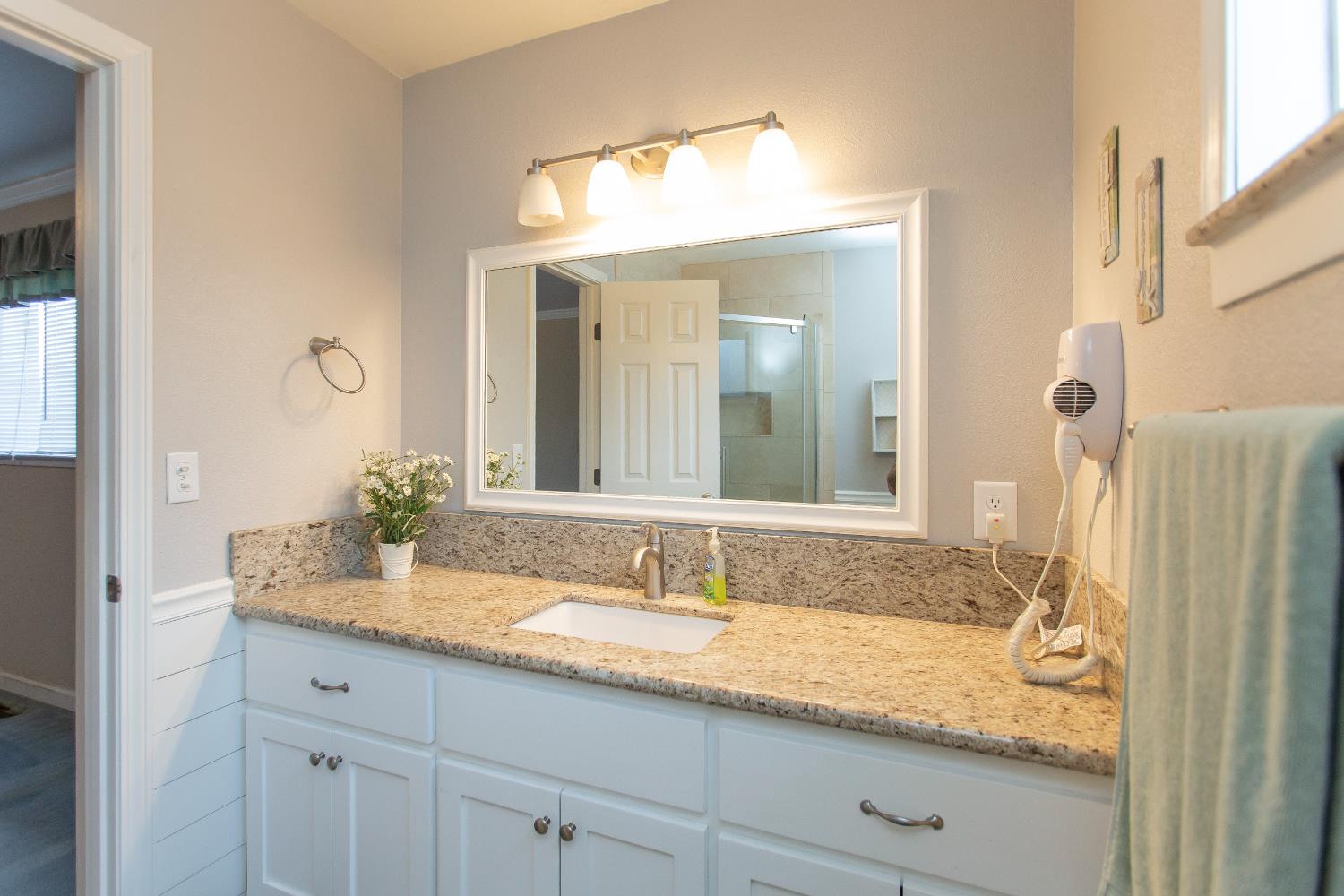 Detail Gallery Image 18 of 27 For 1860 Loyola Way, Turlock,  CA 95382 - 3 Beds | 2 Baths