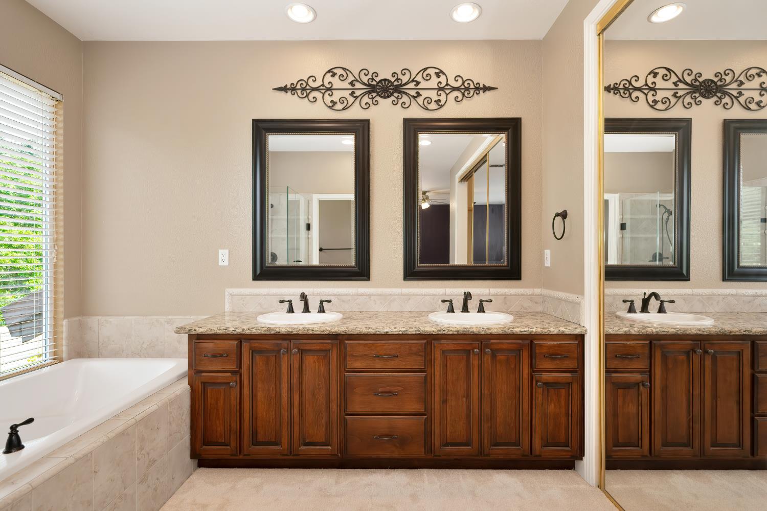 Detail Gallery Image 36 of 52 For 4001 Ironwood Dr, El Dorado Hills,  CA 95762 - 5 Beds | 3 Baths