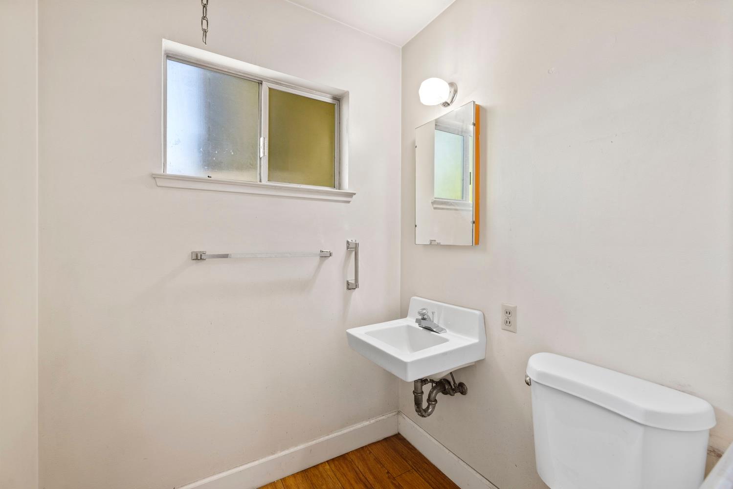 Detail Gallery Image 32 of 34 For 6010 Holstein Way, Sacramento,  CA 95822 - 3 Beds | 2/1 Baths