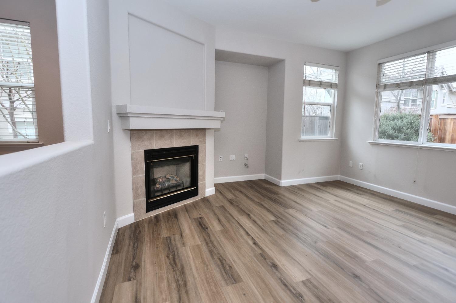 Photo #16: 225063611 Listing: Photo #16