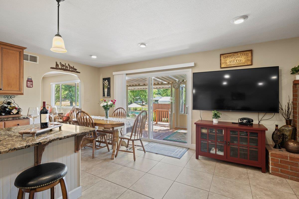 Detail Gallery Image 34 of 56 For 4325 Dias Ln, Loomis,  CA 95650 - 3 Beds | 2 Baths