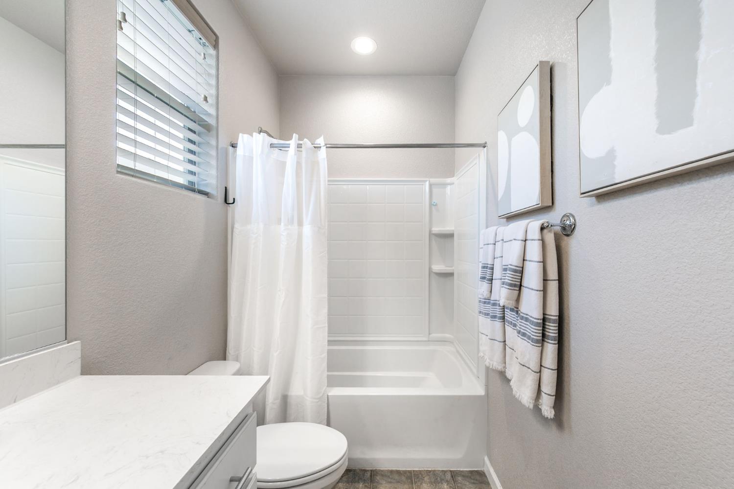 Detail Gallery Image 37 of 41 For 7946 Little Plum Way, Antelope,  CA 95843 - 4 Beds | 2/1 Baths