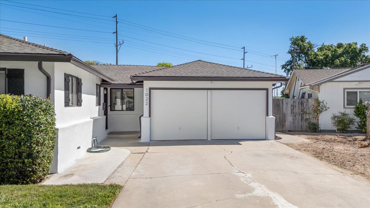 Detail Gallery Image 3 of 47 For 1022 Calder Ct, Modesto,  CA 95350 - 3 Beds | 2 Baths